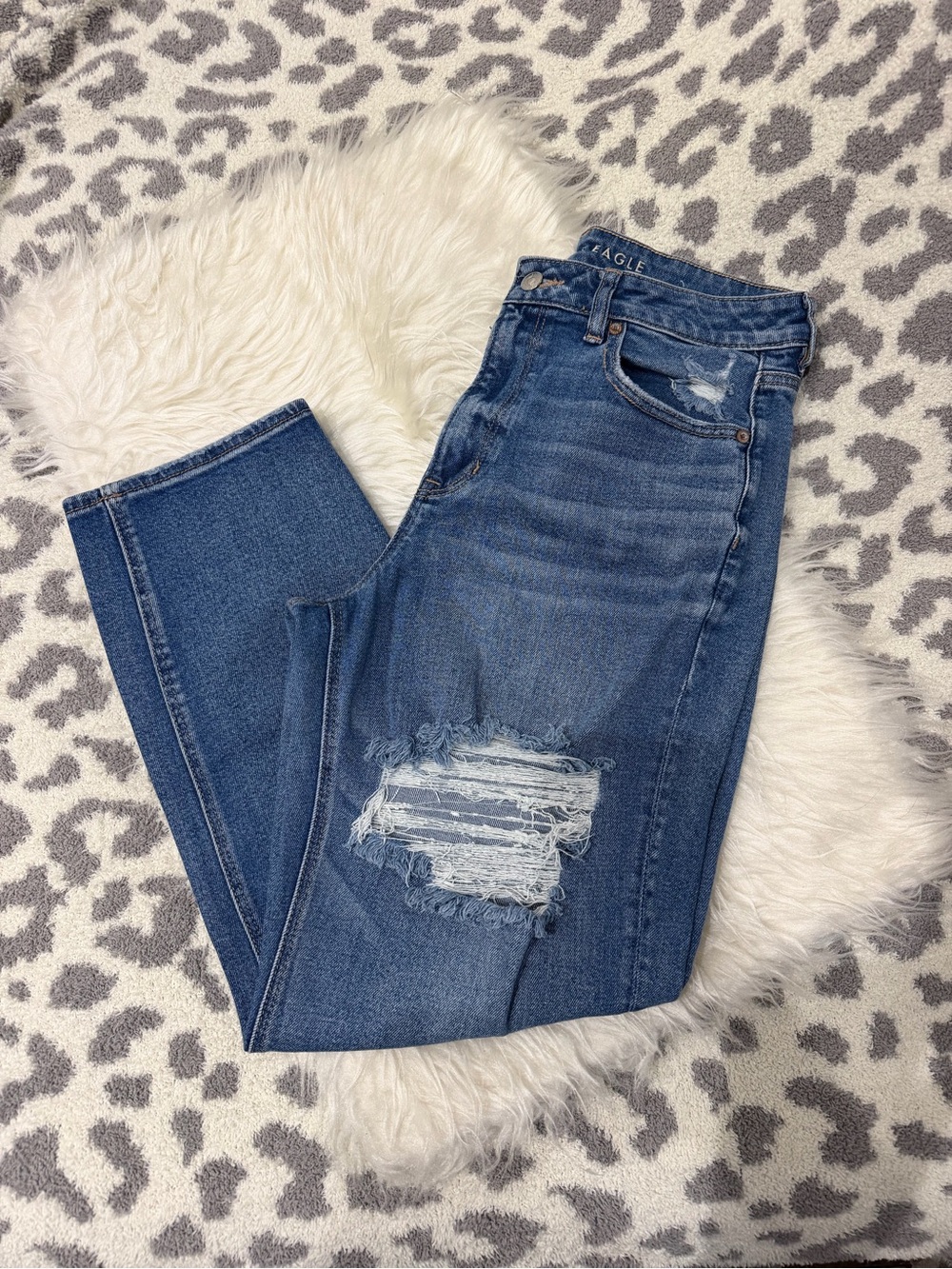 American Eagle Outfitters Women's Distressed Mom Straight Jeans